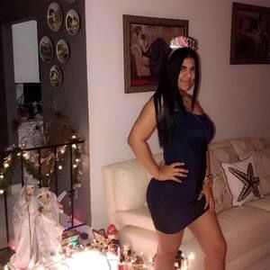 Meet your Posher, Ana lauren